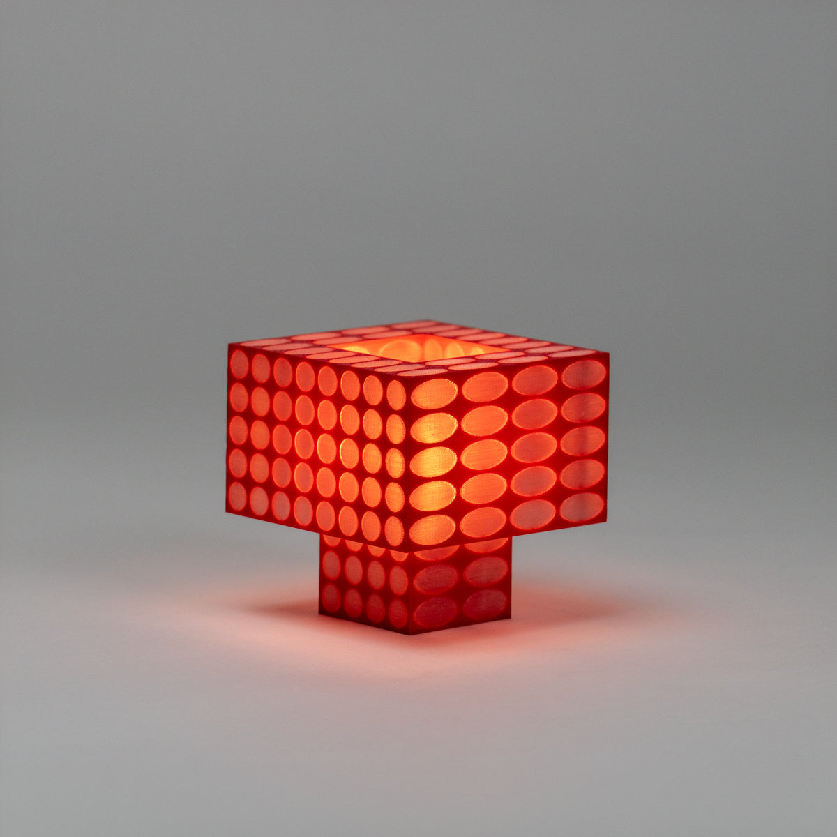 Tesser 5:3 Dots Lamp