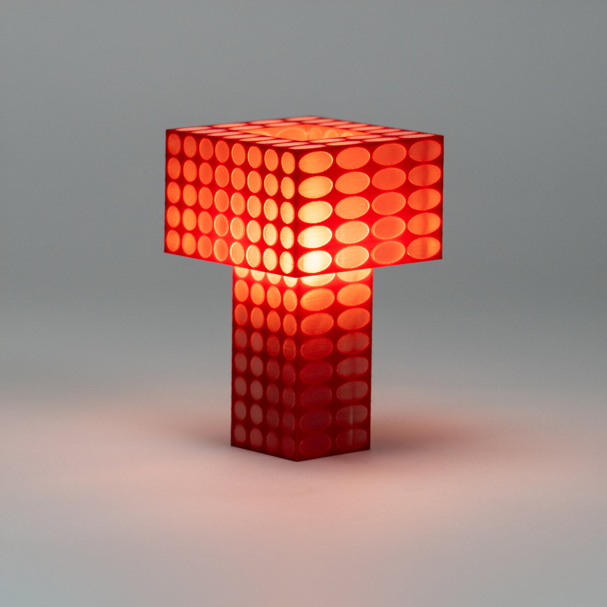 Tesser 5:8 Dots Lamp