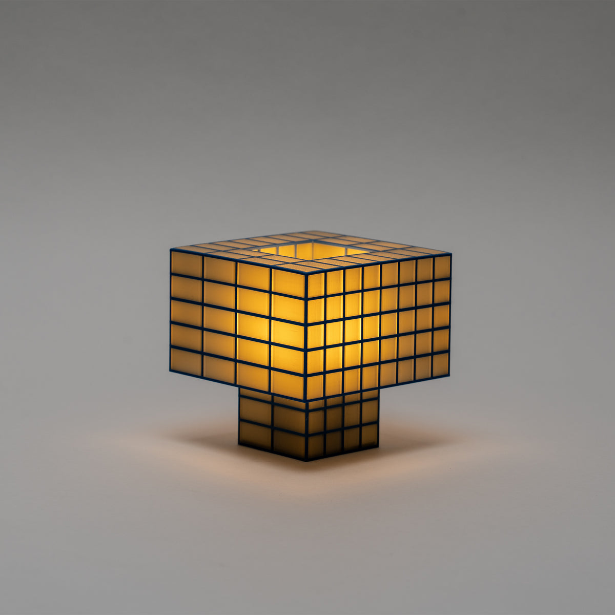 Tesser 5:3 Lamp