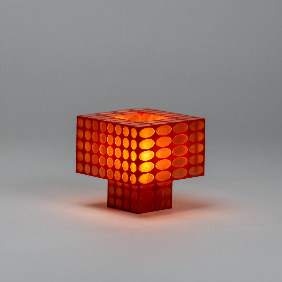 Tesser 5:3 Dots Lamp