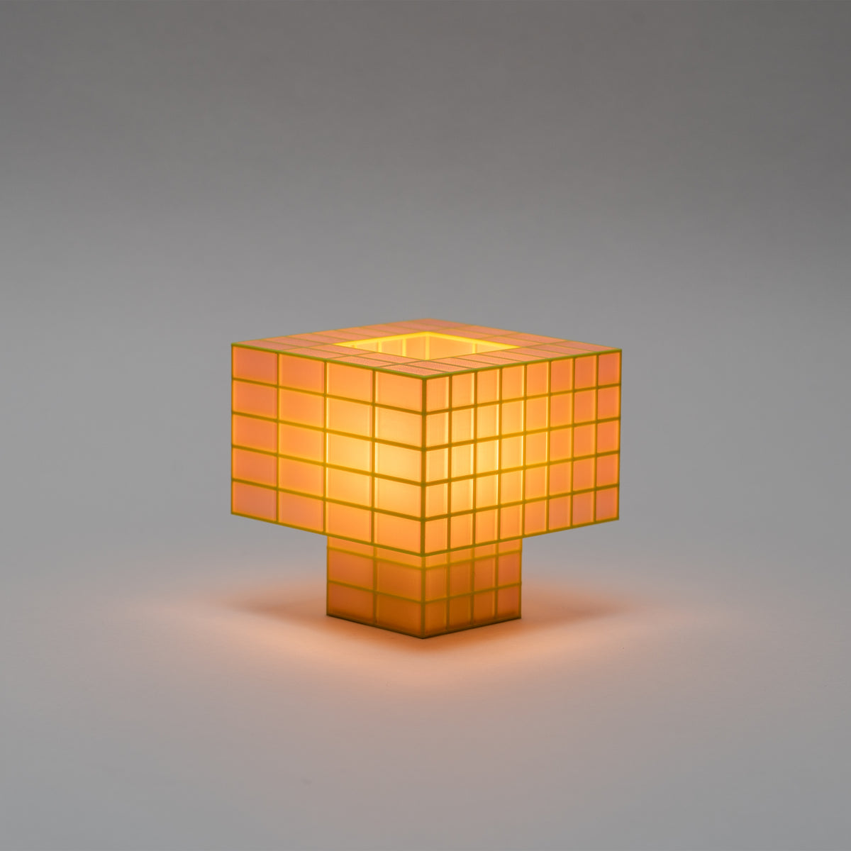 Tesser 5:3 Lamp